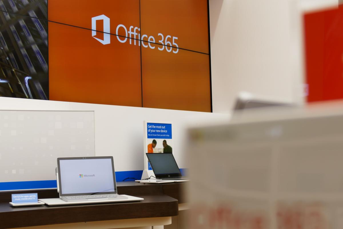 Microsoft Axes Office 2019来自“家庭使用程序”
